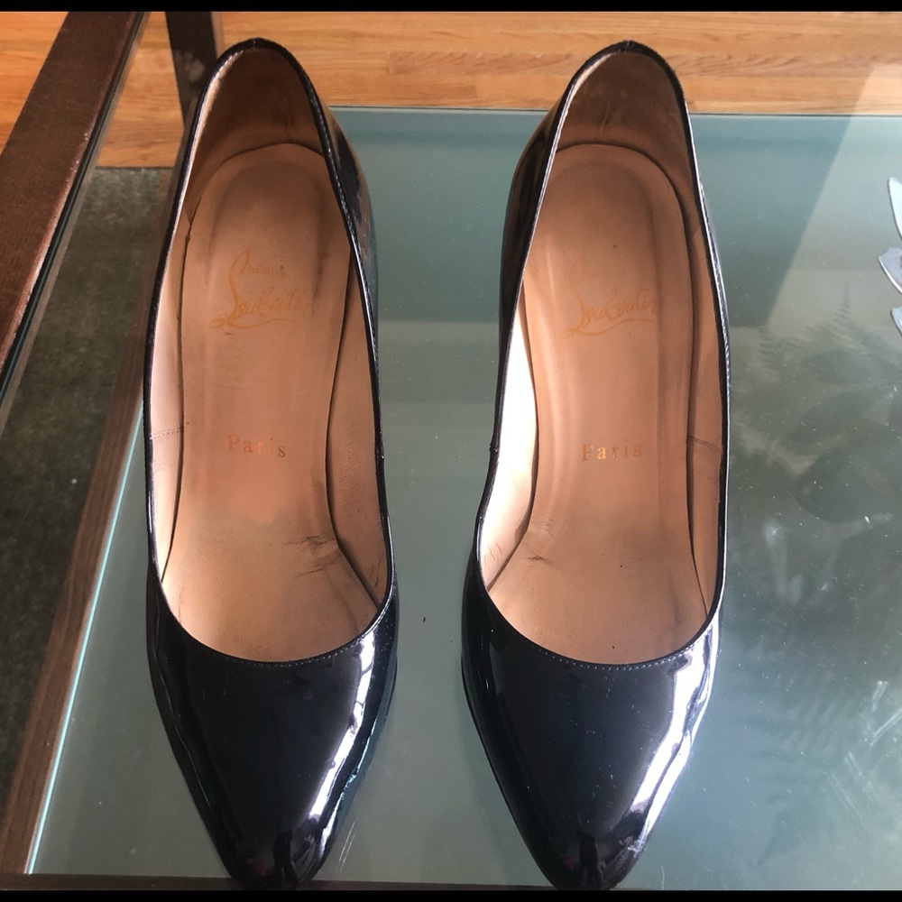 Black shoes